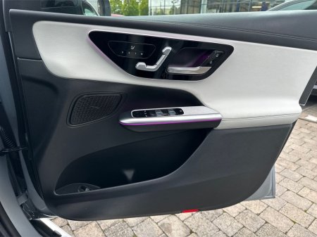 2025 Mercedes-Benz GLC - photo 24
