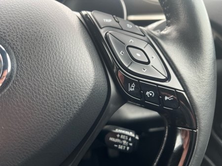 2023 Toyota C-HR - photo 12