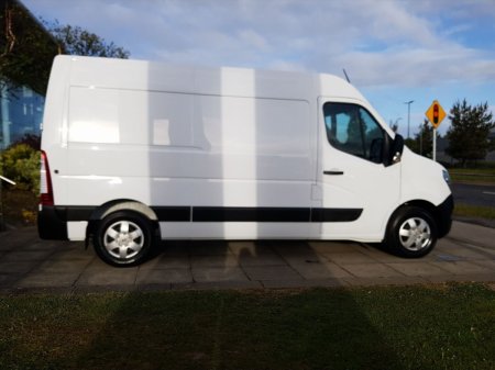 2024 Nissan Interstar - photo 11