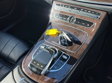 2020 Mercedes-Benz E-Class - photo 11