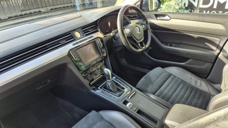 2017 Volkswagen Passat - photo 11