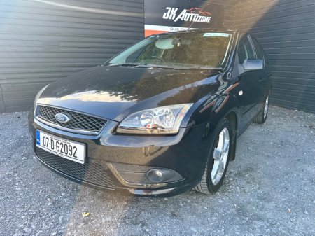 2007 Ford Focus - photo 2