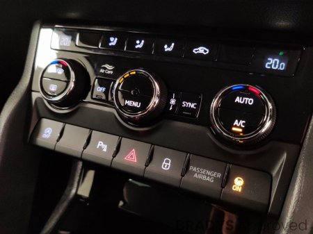 2025 Skoda Karoq - photo 25