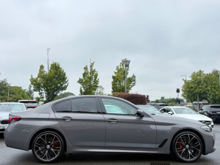 2022 BMW 5-Series - photo 4