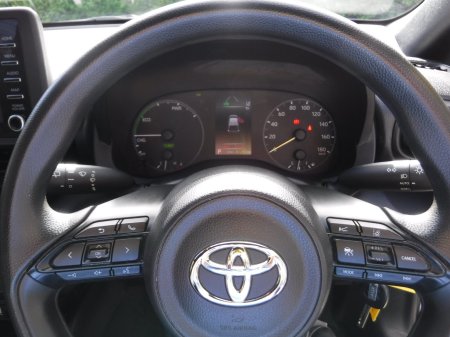 2021 Toyota Yaris - photo 15
