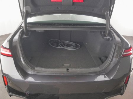2025 BMW i5 - photo 13