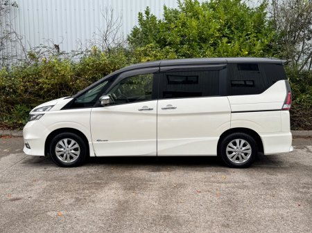 2017 Nissan Serena - photo 24