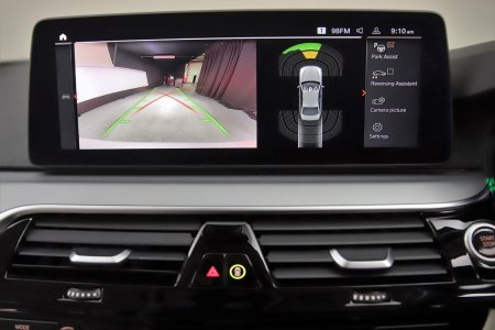 2021 BMW 5-Series - photo 18