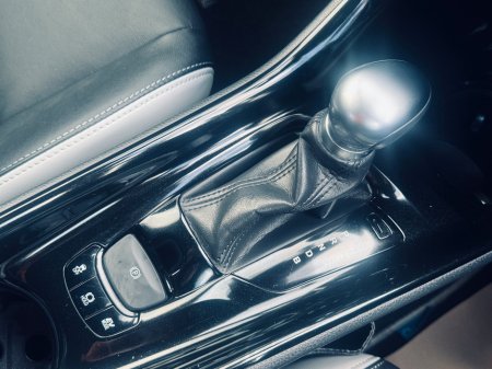 2019 Toyota C-HR - photo 25