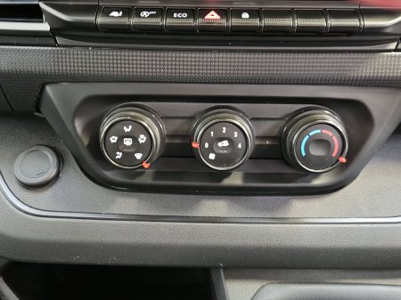 2023 Renault Trafic - photo 11