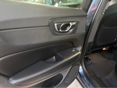 2020 Volvo XC60 - photo 5