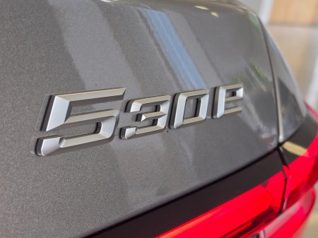 2025 BMW 5-Series - photo 25