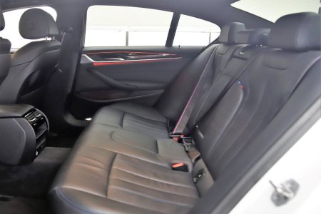 2023 BMW 5-Series - photo 22