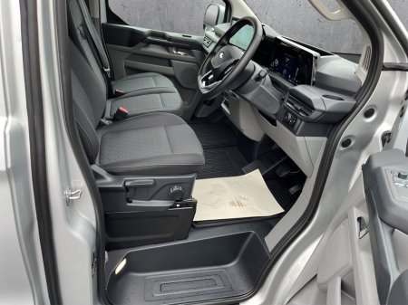 2026 Ford Transit Custom - photo 9