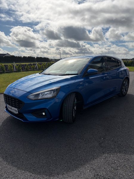 2020 Ford Focus - photo 2