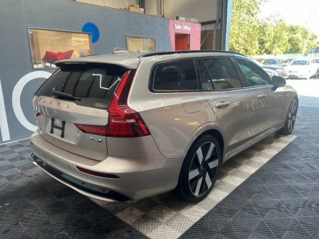 2025 Volvo V60 - photo 3
