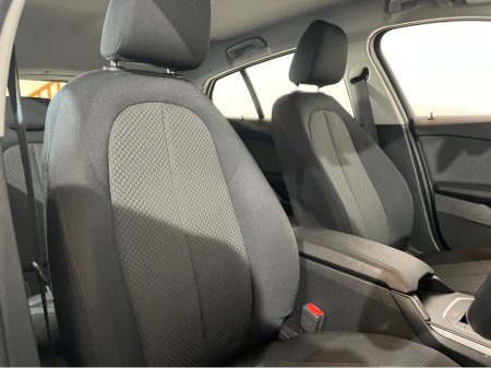 2022 BMW 1-Series - photo 12
