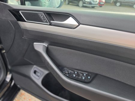 2019 Volkswagen Passat - photo 10