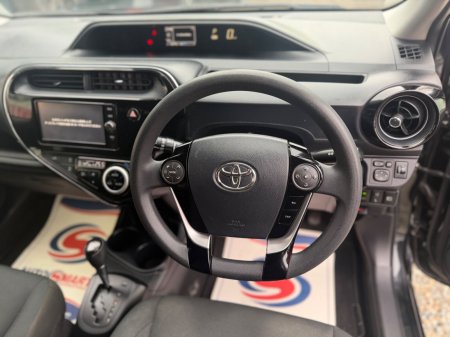 2018 Toyota Aqua - photo 14