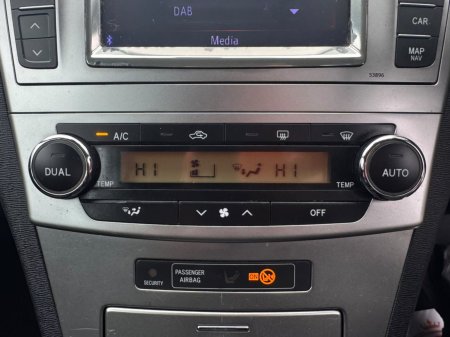 2013 Toyota Avensis - photo 27