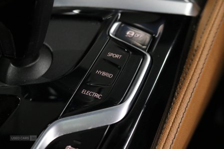 2023 BMW 5-Series - photo 27
