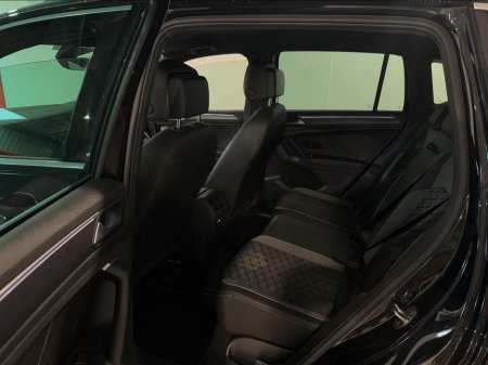 2023 Volkswagen Tiguan - photo 2