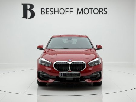 2024 BMW 1-Series - photo 8