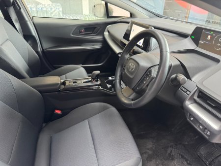 2024 Toyota Prius - photo 13