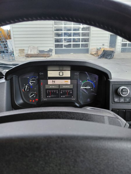 2023 Renault T-High - photo 13