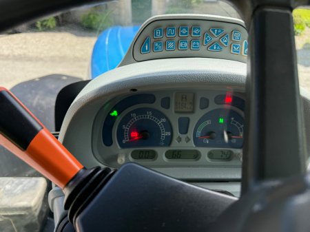 2015 New Holland T7.250 - photo 16