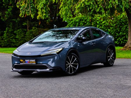 2023 Toyota Prius - photo 3