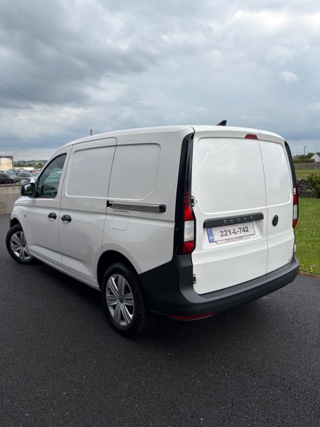 2022 Volkswagen Caddy - photo 3