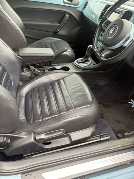 2012 Volkswagen Beetle - photo 7