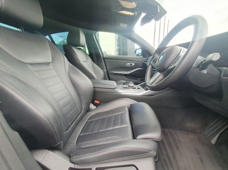2023 BMW 3-Series - photo 11