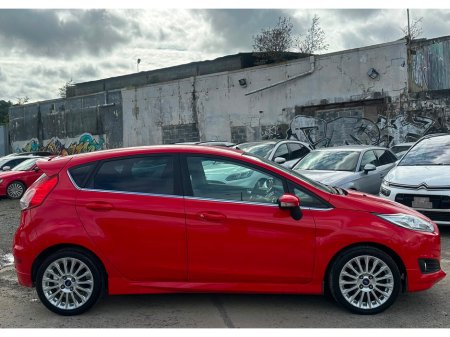 2015 Ford Fiesta - photo 7