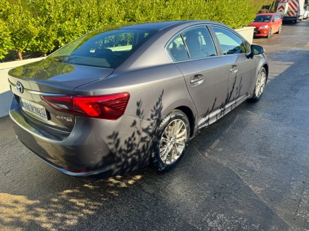 2015 Toyota Avensis - photo 4