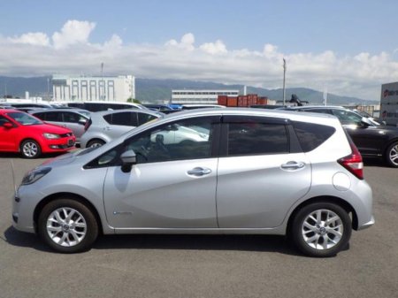2020 Nissan Note - photo 2