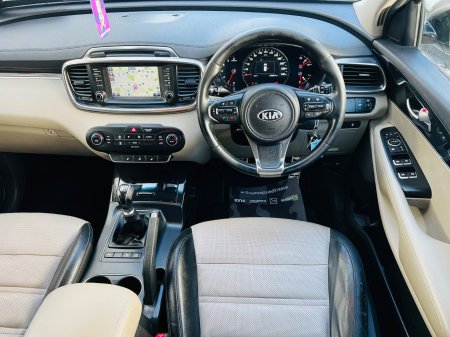 2017 Kia Sorento - photo 8