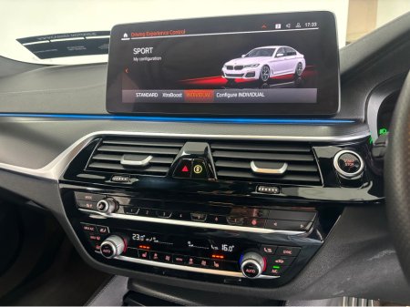 2021 BMW 5-Series - photo 18