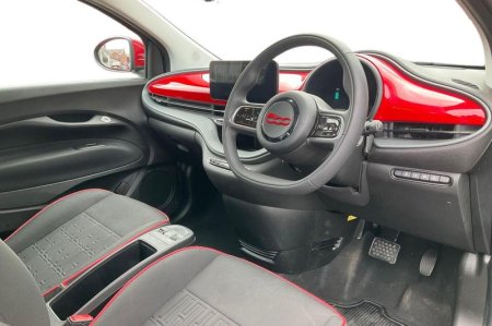 2022 Fiat 500e - photo 9