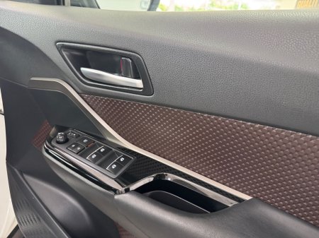 2017 Toyota C-HR - photo 12