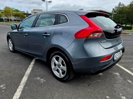 2016 Volvo V40 - photo 2