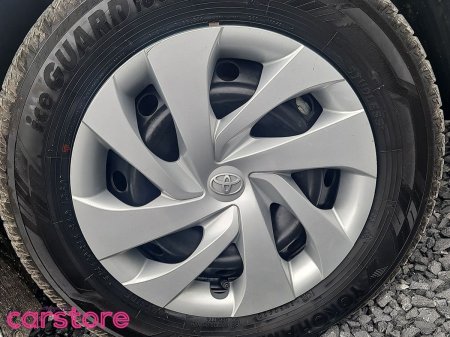 2022 Toyota Yaris - photo 14