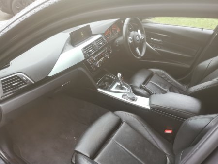 2017 BMW 3-Series - photo 27