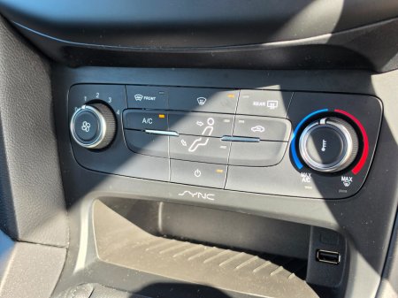 2016 Ford Focus - photo 19