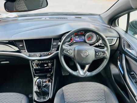2017 Opel Astra - photo 11