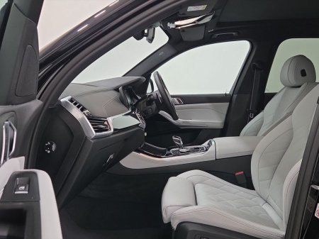 2023 BMW X5 - photo 7