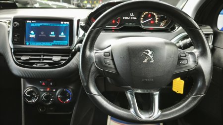 2019 Peugeot 208 - photo 24