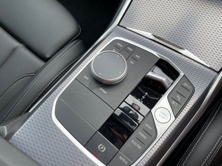 2025 BMW 3-Series - photo 18