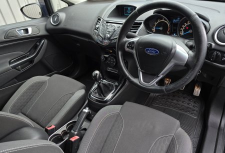 2015 Ford Fiesta - photo 11